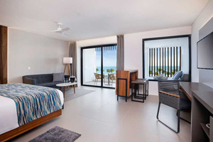 Elegance Club Oceanfront Junior Suites at Majestic Costa Mujeres 